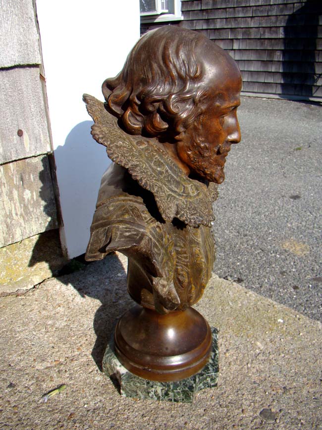 A fine bronzed bust of William Shakespeare by Pablo Rigual (1863-1917) — image 2